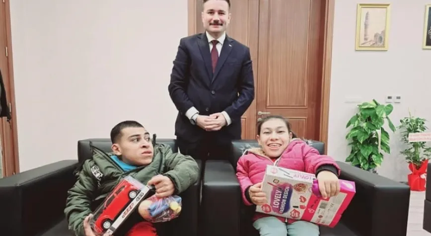 HALK GÜNÜNDE VATANDAŞLARI AĞIRLADI