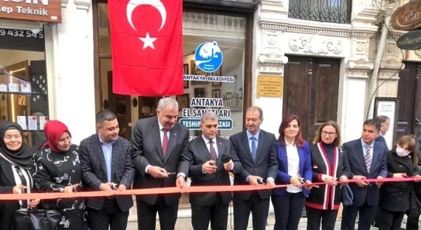 HALKA HİZMET HAKK’A HİZMETTİR