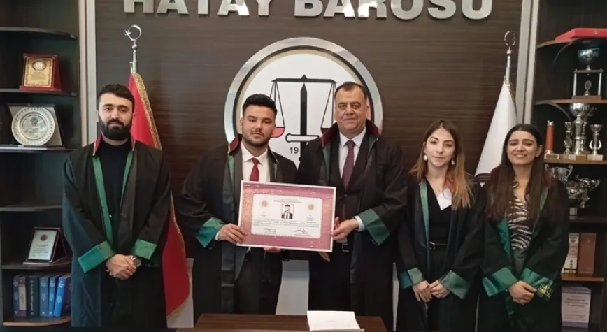 Harun Reşid Selli avukat cübbesini giydi