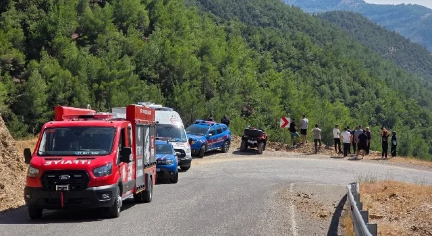 Hassa’da motosiklet uçuruma yuvarlandı