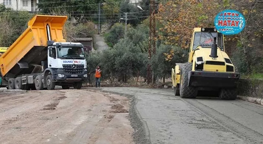 HASTANE YOLLARI ASFALTLANIYOR