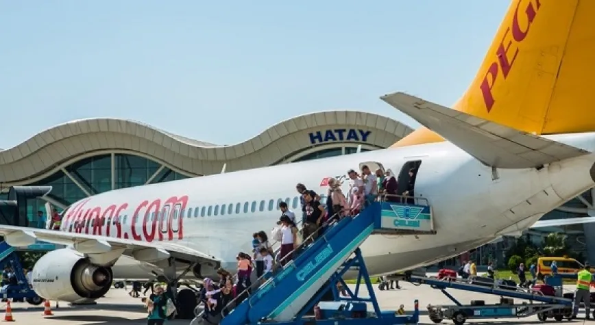HATAY HAVALİMANI 102 BİN 352 YOLCUYA HİZMET VERDİ