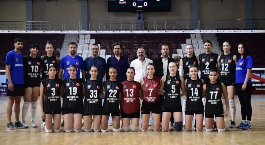 Hatay Voleybol Sezona 3-1’lik Zaferle Girdi