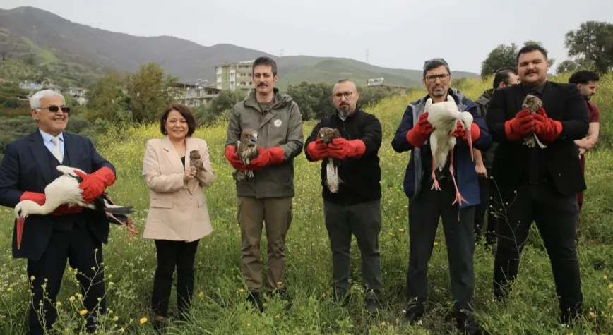 Hatay’da 10 Kuş Doğaya Salındı