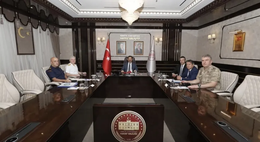 Hatay’da Asayiş ve Güvenlik Masada: Vali Masatlı Başkanlığında Toplantı