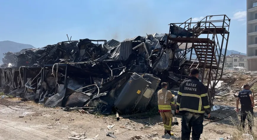Hatay’da Konteyner Yatakhanede Yangın Paniği