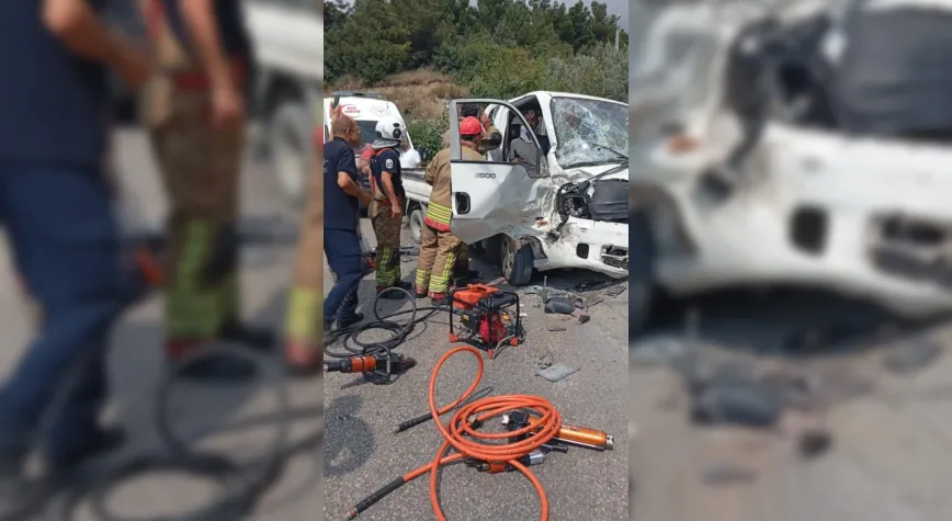 Hatay’da Tırla Çarpışan Kamyonet Hurdaya Döndü: 3 Yaralı