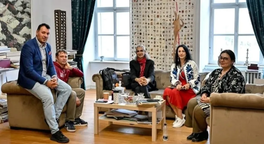 Hataylı Sanatçı Ayhan Tomak Sibiu Contemporary Art Festivalin'de