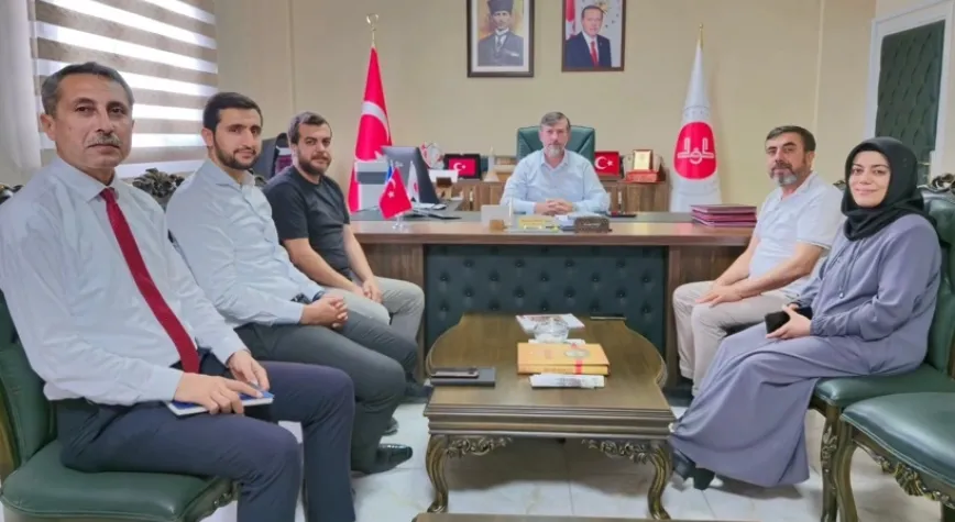 Hayırsever Ahmet Karaköse’den İl Müftülüğüne Anlamlı Ziyaret