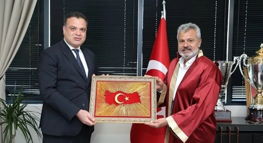 HBB Başkanı Öntürk Ahilik Kaftanı Giydi