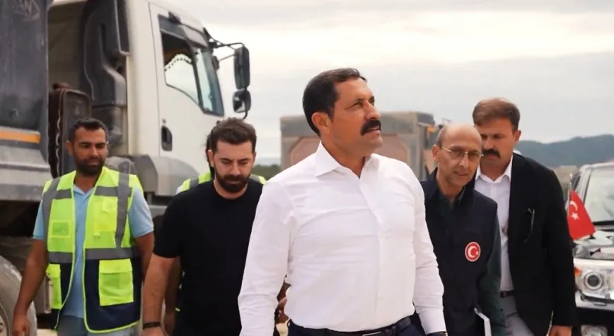 Hizmet Binaları yükseliyor
