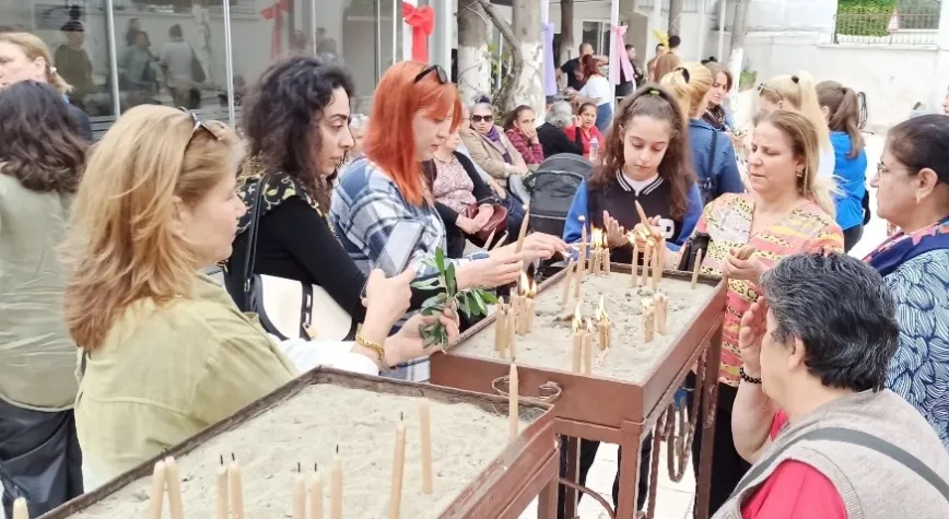 Hristiyan Ve Müslümanlar Birlikte Dilek Tuttu