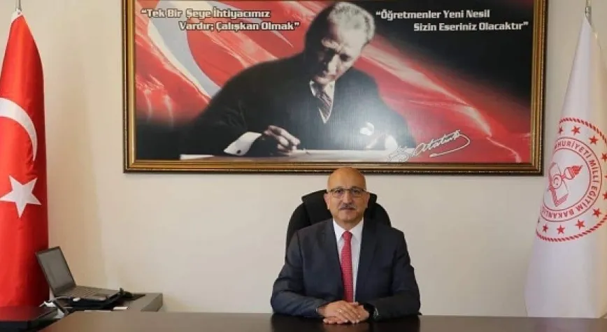 HÜR YAŞIYORSAK BUNU AZİZ ŞEHİTLERİMİZE VE KAHRAMAN GAZİLERİMİZE BORÇLUYUZ