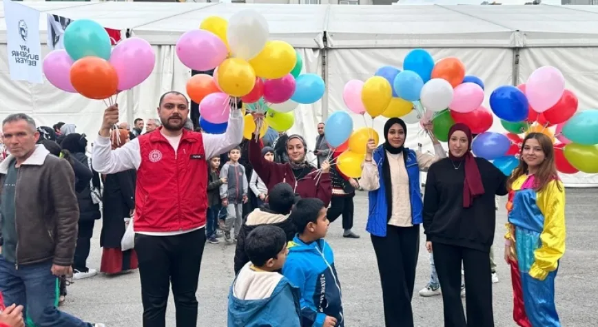 İftar Çadırında Çocuklara Etkinlik