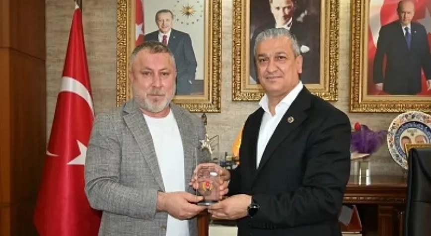 İGC'DEN BAŞKAN GÜL’E PLAKET