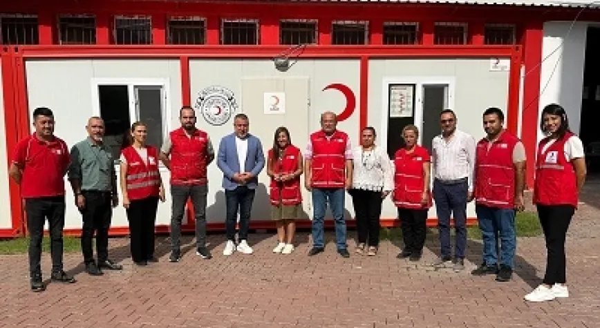 İGC'DEN KIZILAY İSKENDERUN ŞUBESİ'NE PLAKET