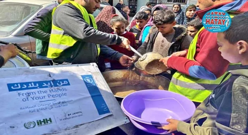 İHH, Gazze’de en çok yemek dağıtımı yapan kuruluşlardan