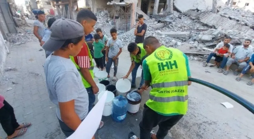 İHH yüz binlerce Gazzeliye insani yardım ulaştırdı