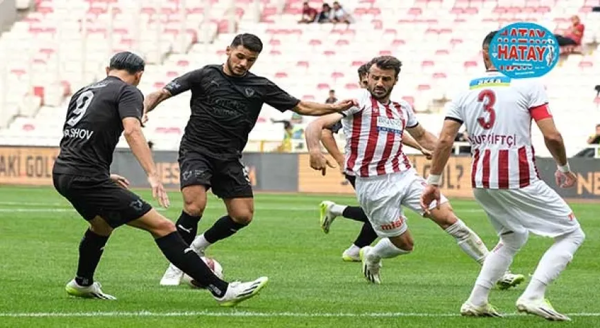 İKİNCİ YARIDA KALECİ ERCE YILDIZLAŞTI