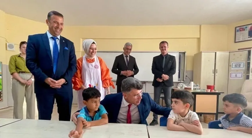 İl Milli Eğitim Müdürü Dr. Tüysüz Altınözü'nde 