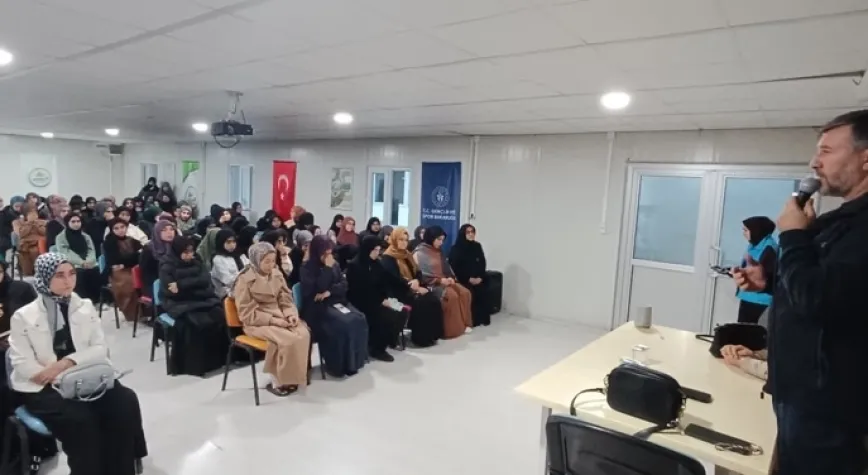 İl Müftüsü Mevlüt Topçu, Hafız Öğrencilerle Uluçınar Gençlik Kampı'nda Buluştu