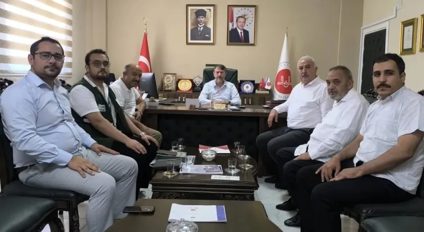 İl Müftüsü Mevlüt Topçu, Yeşilay Heyetini Makamında Ağırladı