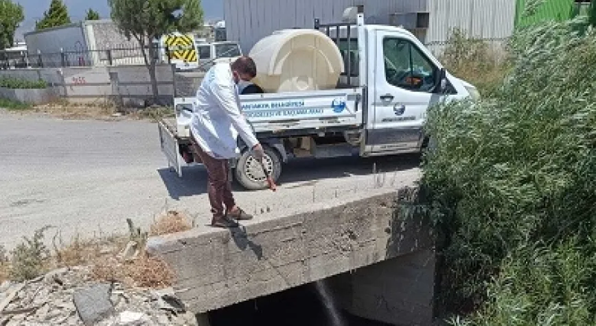 İLAÇLAMA ÇALIŞMALARI EKİPLER TARAFINDAN SÜRÜYOR