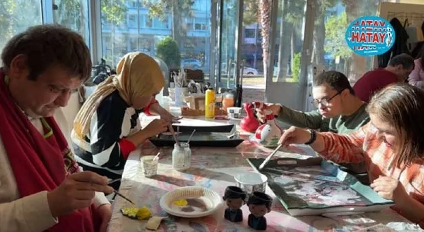 İlgi çekici eserlere imza atmaya devam ediyorlar