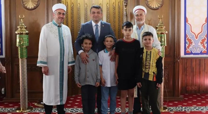 İmama duygulandıran veda
