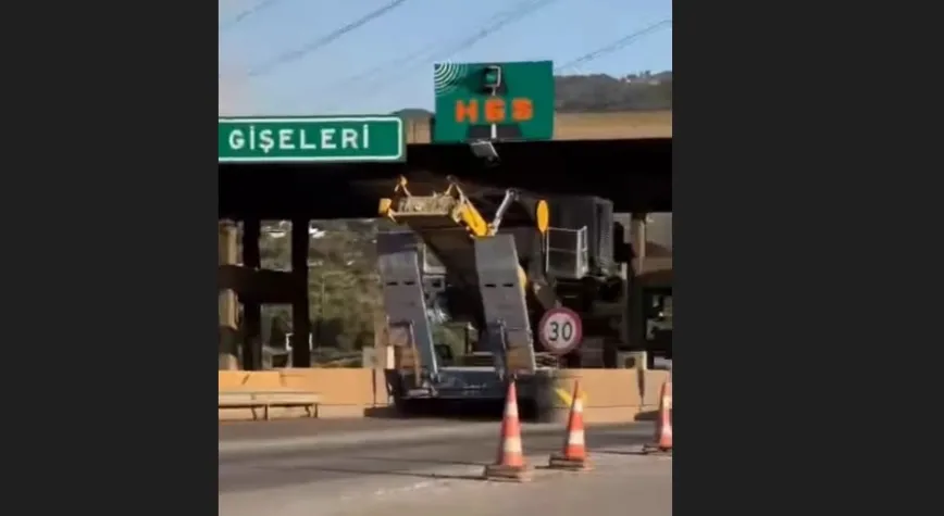 İŞ MAKİNESİ GİŞELERDEN GEÇEMEDİ