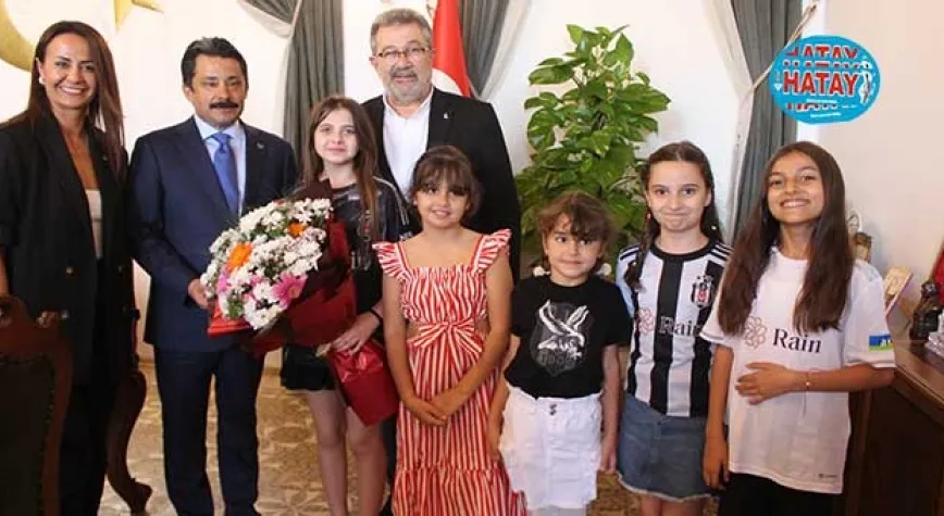 İSKENDERUN BEŞİKTAŞLILAR DERNEĞİ'NDEN KİMSESİZ ÇOCUKLARA ANLAMLI HEDİYE