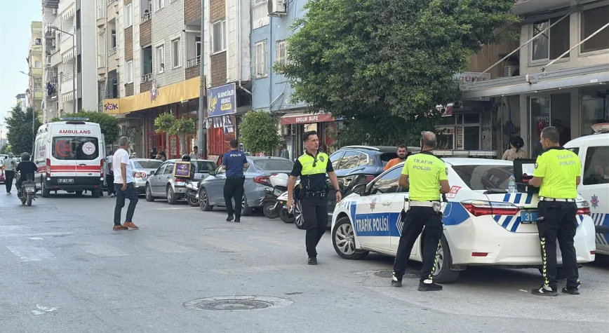 İskenderun'da Motosiklet Yayaya Çarptı: 2 Yaralı