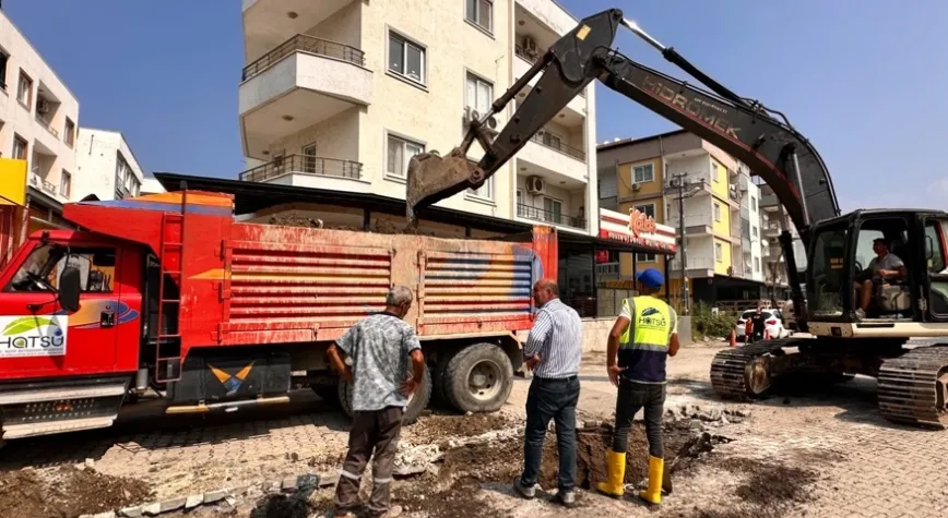 İSKENDERUN MEYDAN’DA ALTYAPI EKSİKLERİ TAMAMLANIYOR