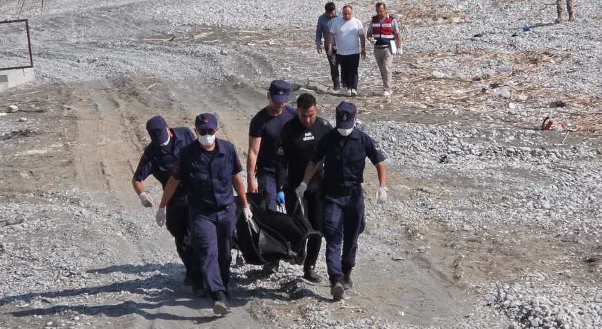 İskenderun Sahilinde Kimliği Belirsiz Erkek Cesedi Bulundu