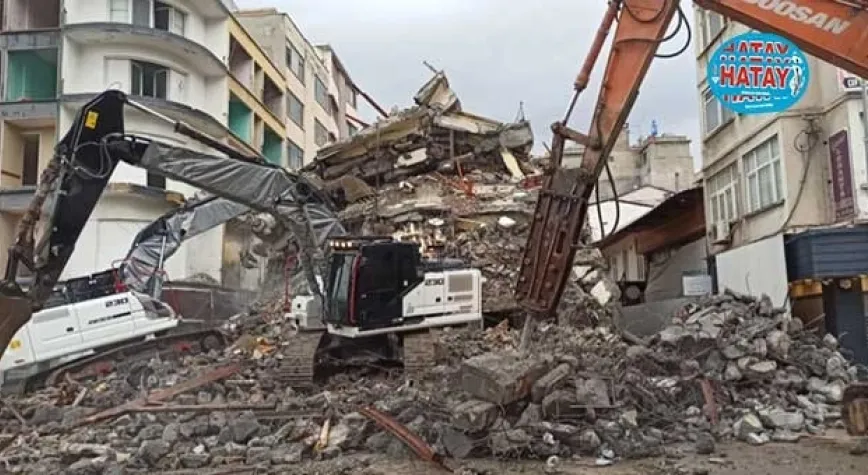 İSKENDERUN ŞEHİT PAMİR CADDESİNDE YIKIM 