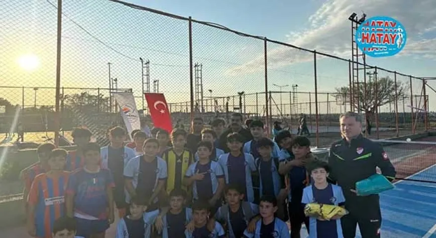 İSKENDERUNDA AYAK TENİSİ TURNUVASI
