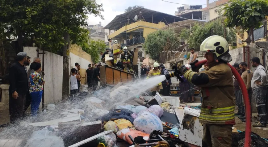 İskenderun’da Eşya Yüklü Pikapta Yangın