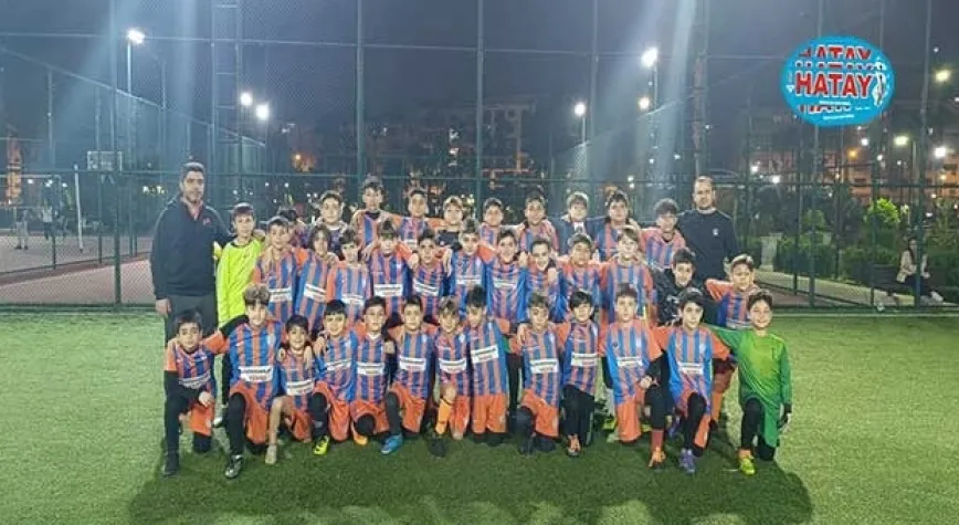 İSKENDERUN'DA GELECEĞİN YILDIZLARI YETİŞİYOR