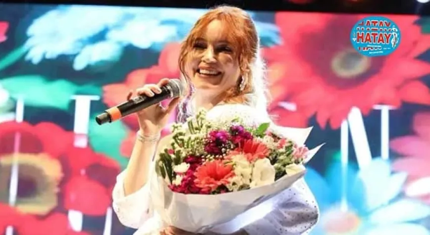 İSKENDERUN’DA GÜLDEN SAHNE ALDI