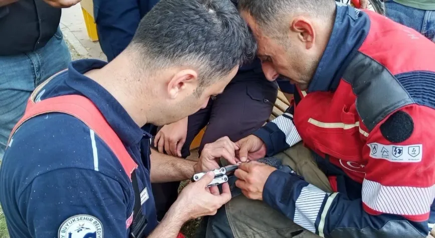 İskenderun’da Misinaya Dolanan Güvercin Kurtarıldı