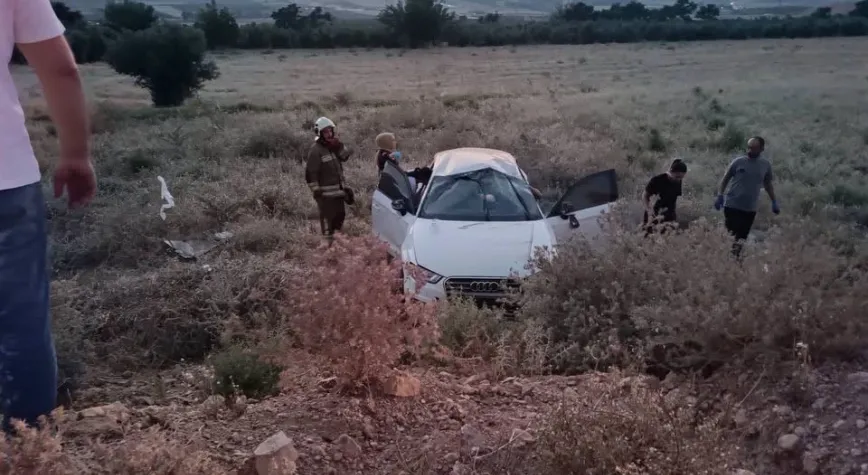 İskenderun’da otomobil tarlaya uçtu: Sürücü yara almadan kurtuldu
