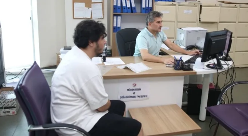 İSTE’de öğrenci kayıtları sürüyor