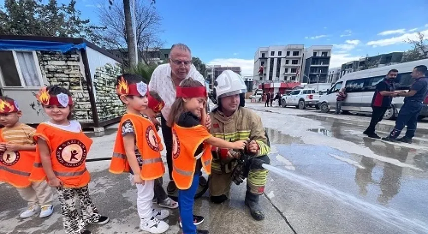 İtfaiye Ekipleri Eğitim Çalışmalarını Sürdürüyor