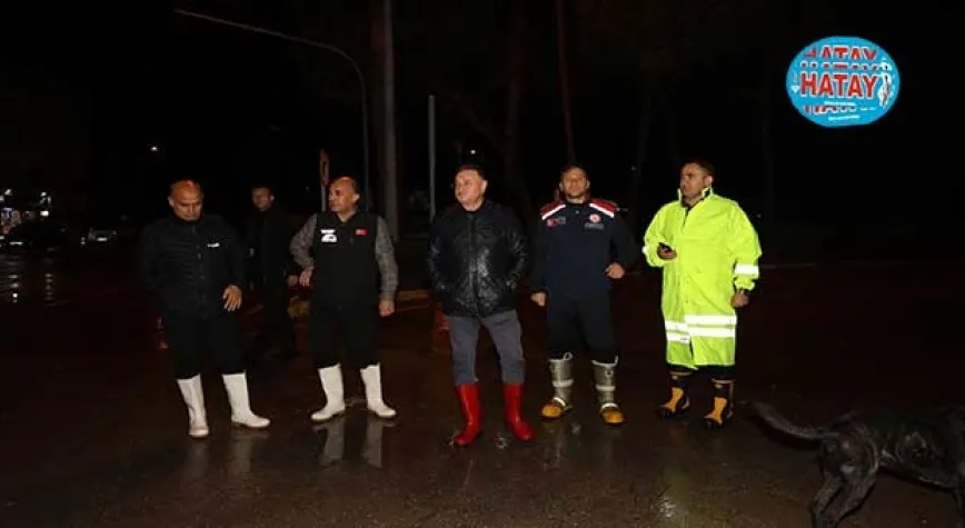 İTÜ, İSKENDERUNUN DOLGU SAHİLİNDDE 1 METRELİK ÇÖKME TESPİT ETTİ