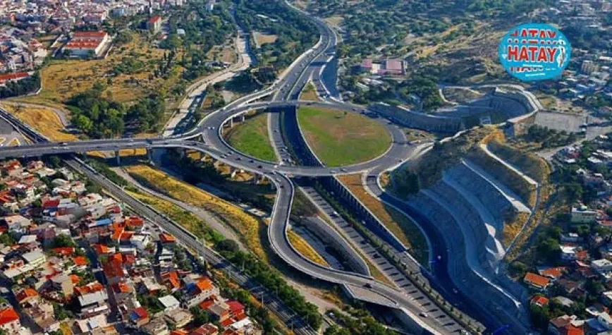 İZMİR'DE DEPREM