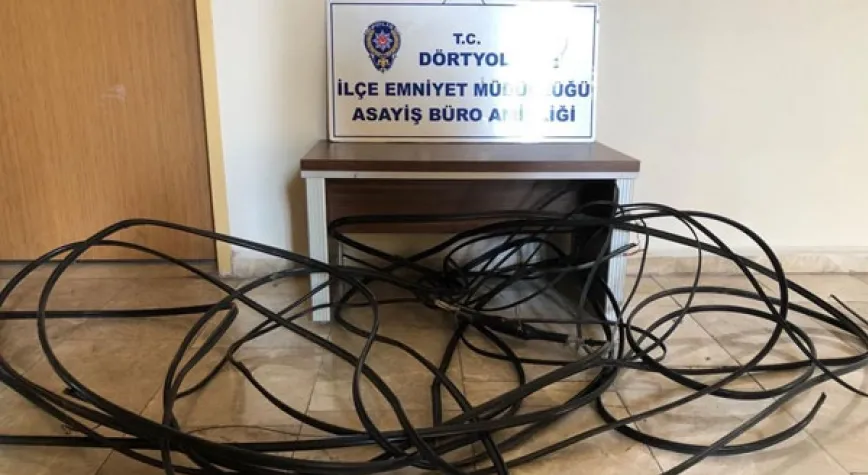 KABLO HIRSIZLARI YAKAYI ELE VERDİ