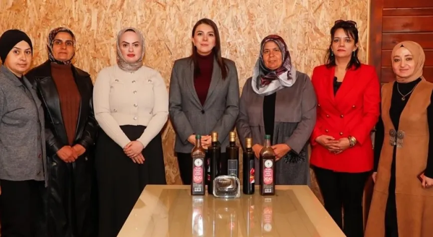 KADIN EMEĞİ İLE GELECEĞİMİZİ ŞEKİLLENDİRİYORUZ