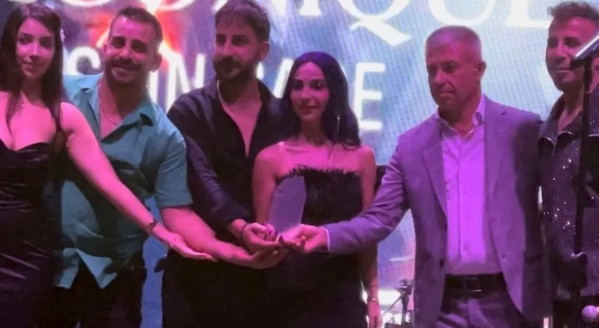 Kadın Olmak Sahnesiyle Gündeme Damga Vurdu