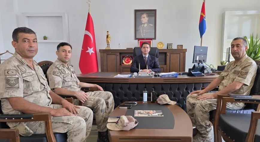 Kahraman Jandarma Ve Emniyeti Ziyaret Etti
