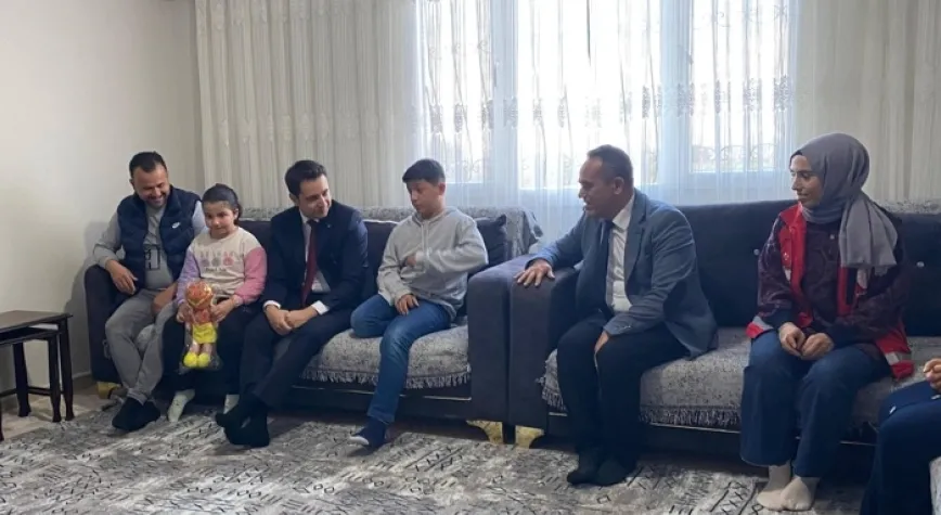 Kahraman ziyaretlerini sürdürdü